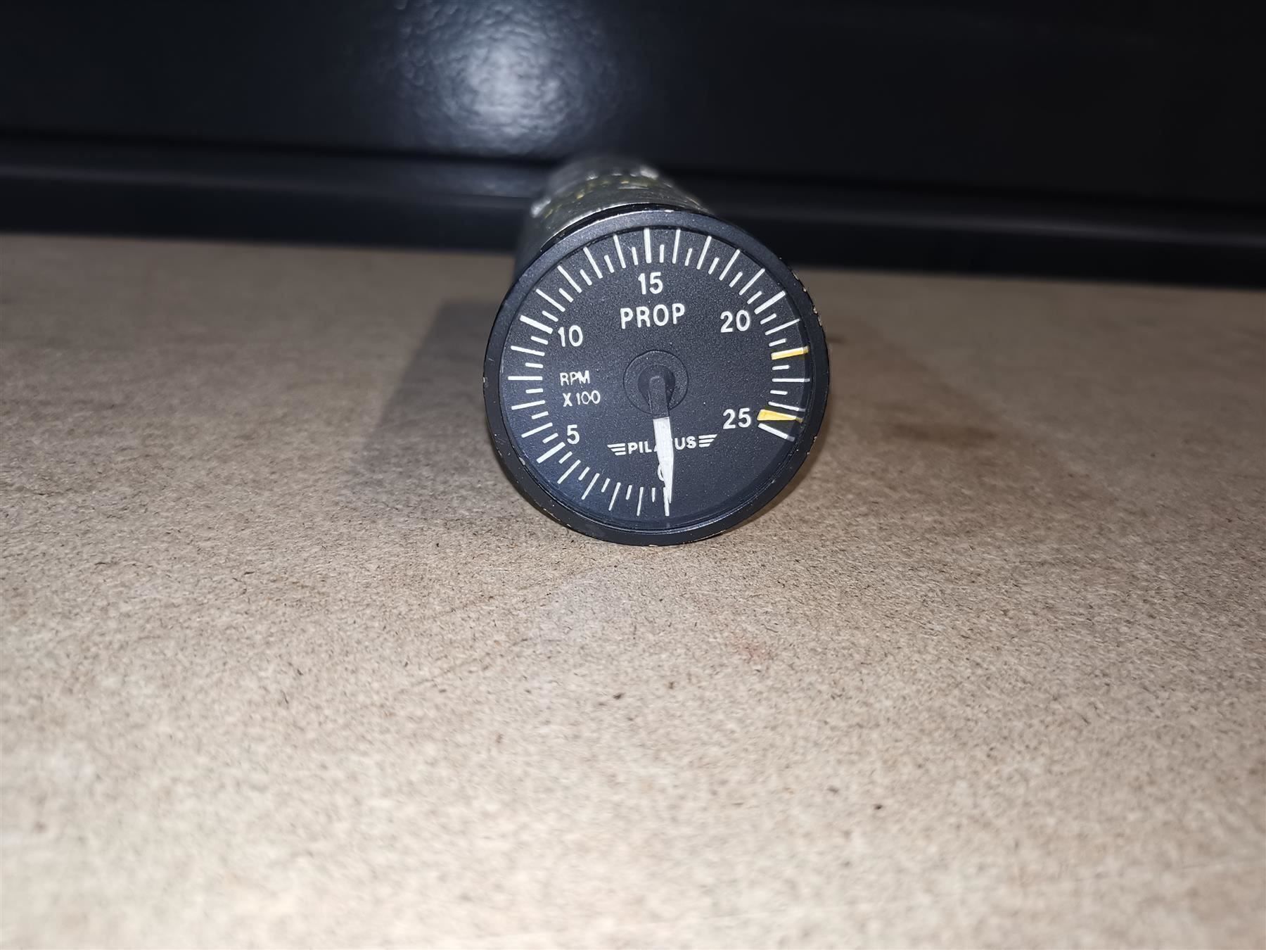 Modellismo RC: PROP Anzeige Pilatus PC-6 – Usato da Thalwil venduto da Joe500