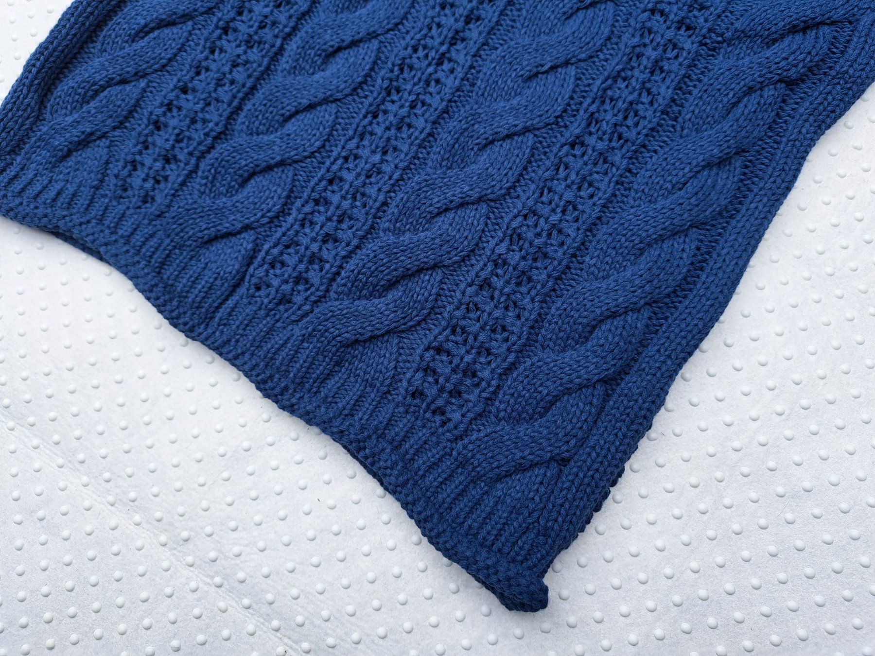 Pulls & Sweat-shirts: Schöner Blauer Strickpullover Gr. M Polyacryl – Défectueux à Gysenstein par joshuas81 1