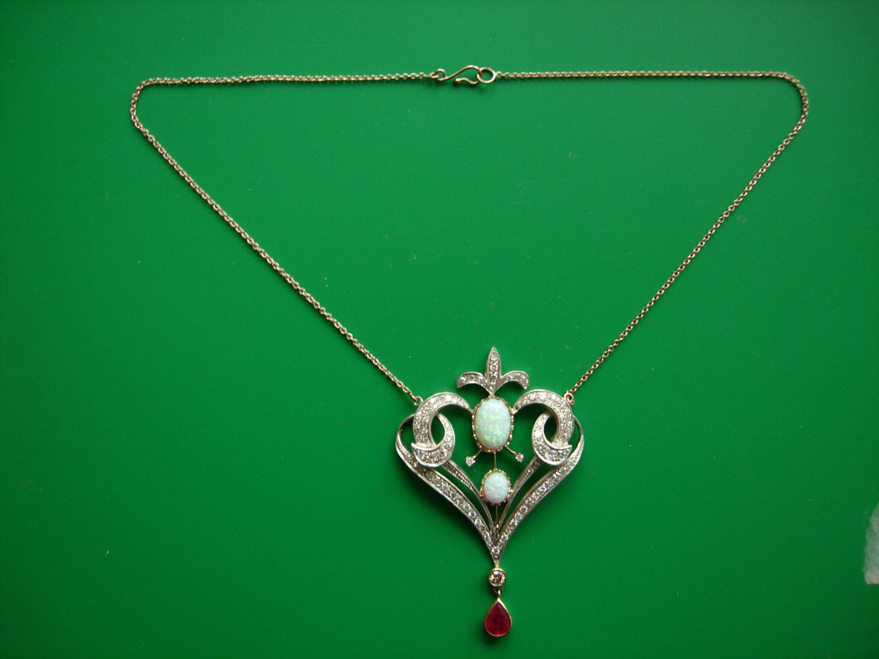 Ciondoli: Jugendstil-Anhänger,14 K.Gold – Usato da Luzern venduto da Lucernauno 2