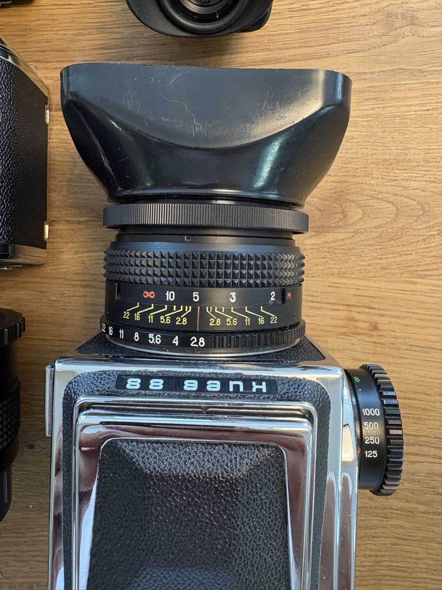 Fotocamera: Mittelformatkamera Kiev 88 Set mit Objektiven – Usato da Laupen ZH venduto da Abarth95 3