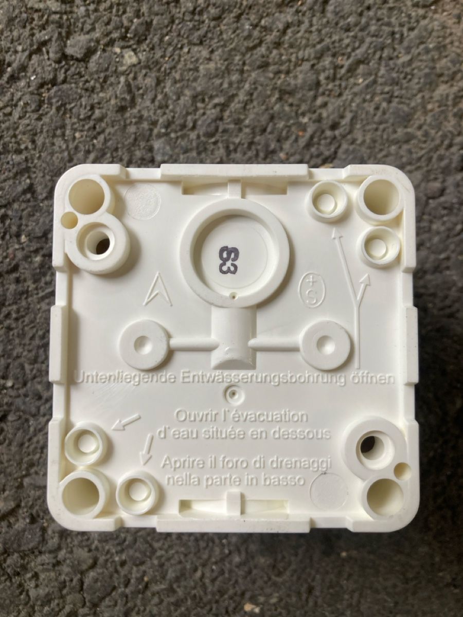 Interruttori: Interrupteur poussoir étanche IP65, robuste – Nuovo e nell'imballaggio originale da Saillon venduto da labrocante7 2