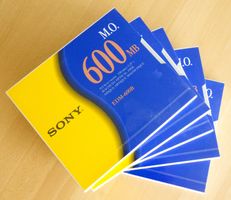5x Sony MO Disks EDM-600B  (MB 600MB)