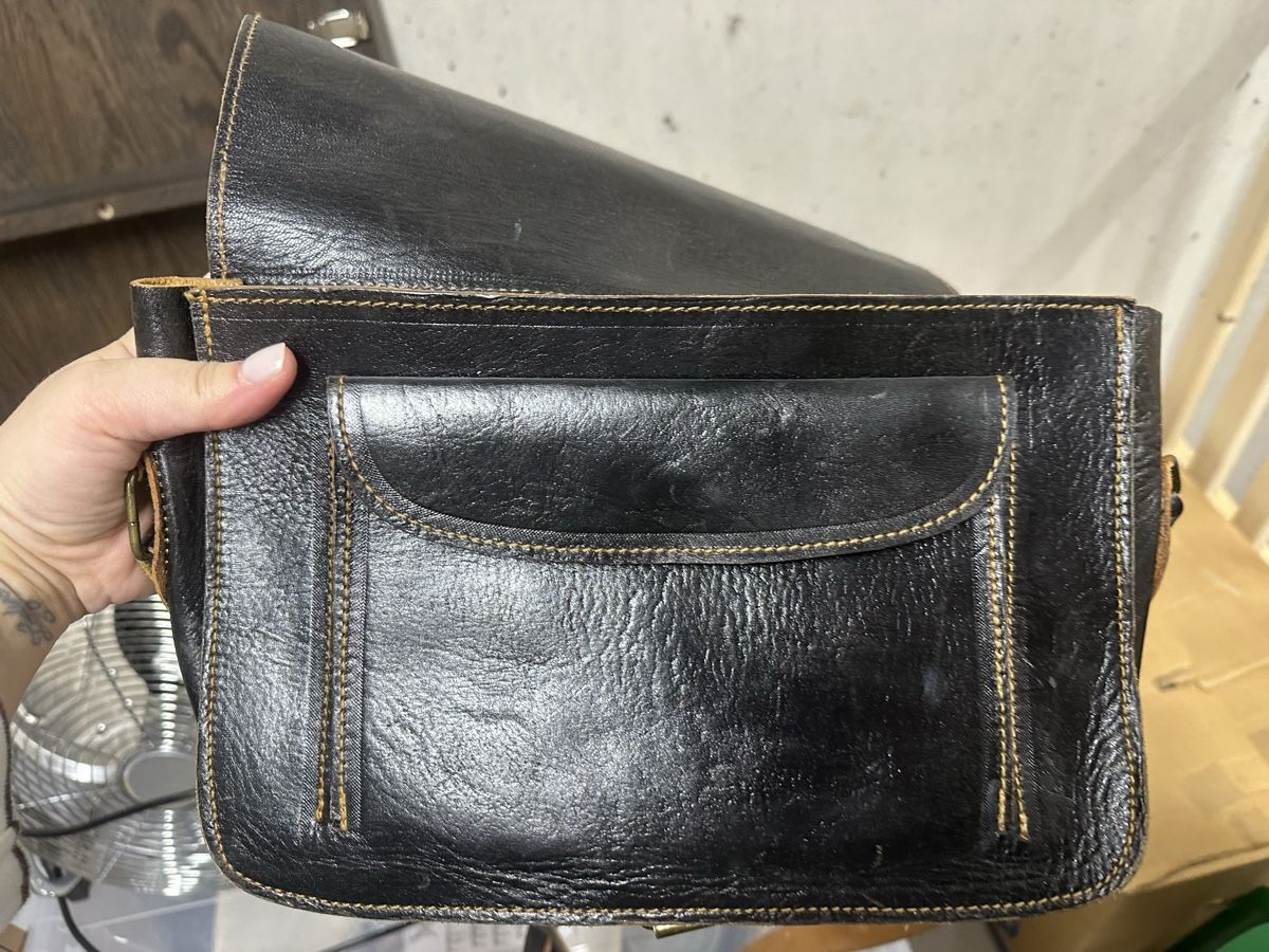 Borse da donna: Leder Tasche schwarz – Usato da Zürich venduto da kri_6t8y 3