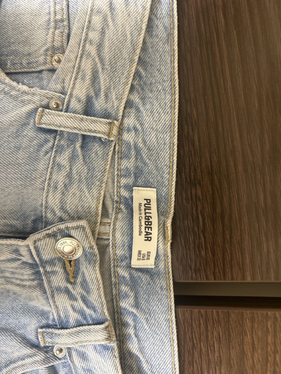 Pull&Bear Jeans: Jeans Pull&Bear hellblau Grösse 40 neuwertig – D'occasion à Ebikon par vono.i 1