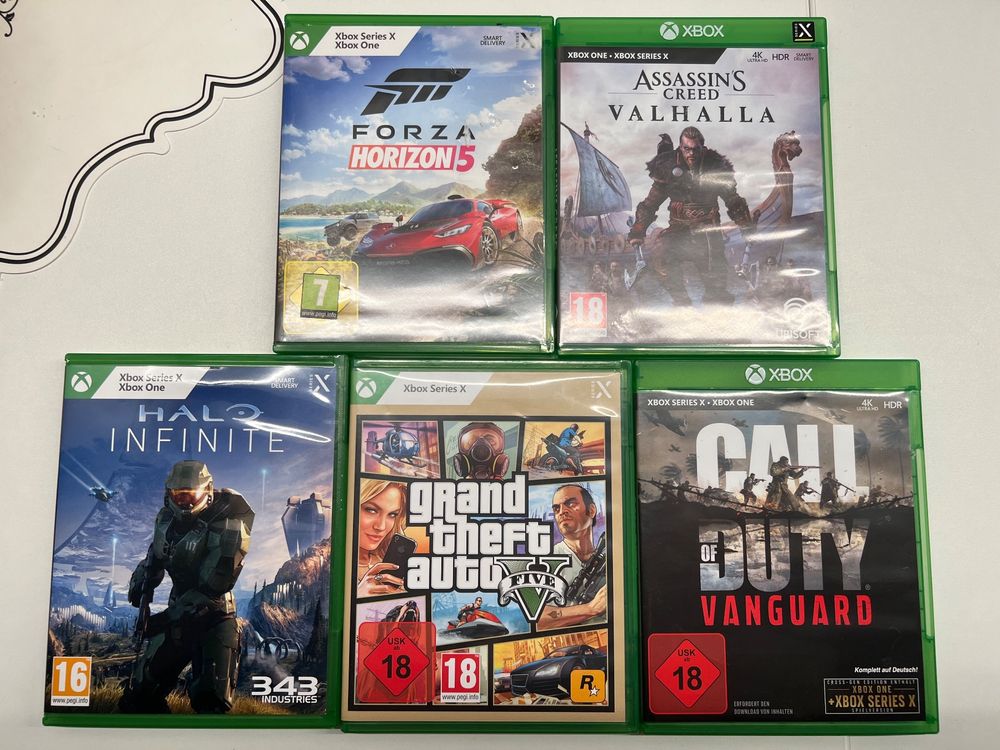 Xbox Series X fast nie gebraucht mit Games und Headset Kaufen auf Ricardo