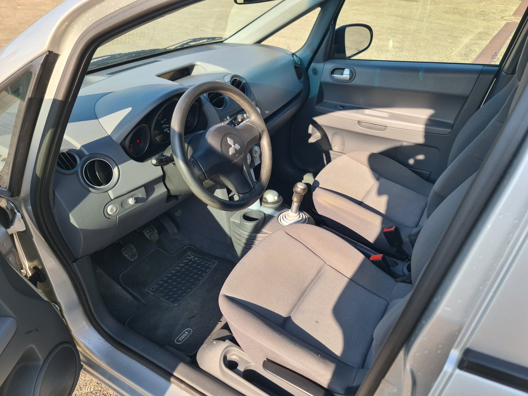 Mitsubishi Automobili: MITSUBISHI Colt 1.3 16V Invite – Difettoso da Mümliswil venduto da bet_62ps 8