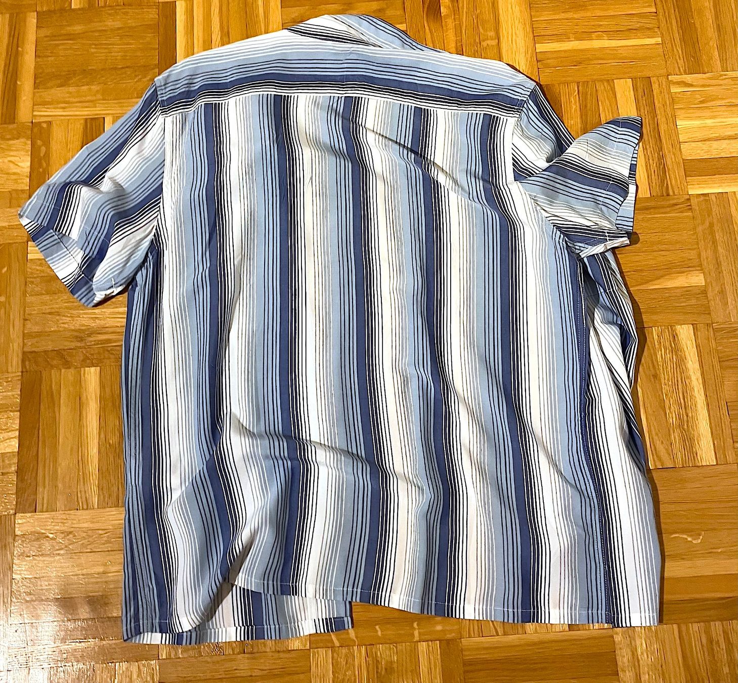 Levi's Camicie: Chemise à manches courtes Levi's – Nuovo (secondo la descrizione) da Lausanne venduto da pebo02 1