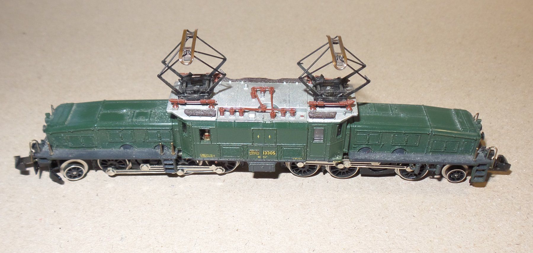 Trix Modellini di ferrovie: Locomotive Crocodile Trix N (défect) – Usato da Bulle venduto da Rockandtoys 1