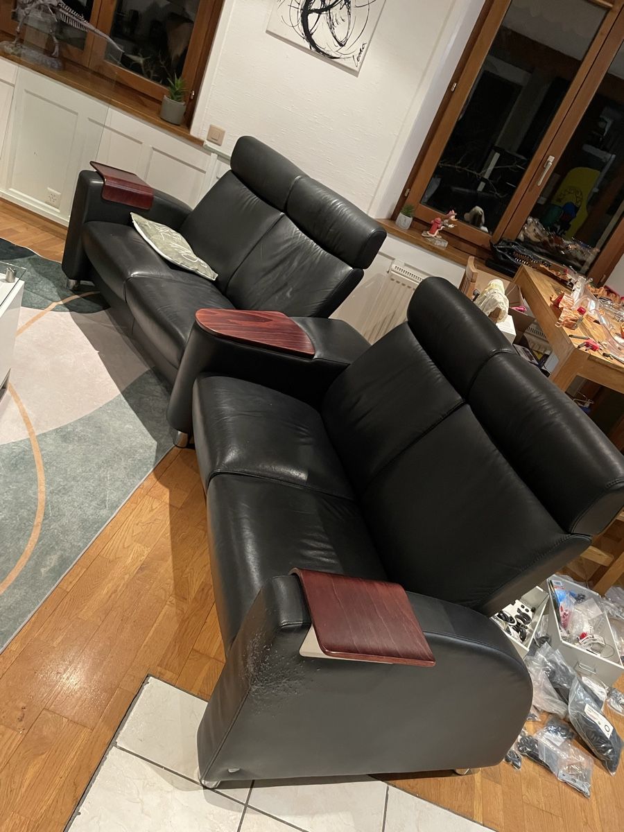 Divani: Je vend canapé stressless cinema  – Usato da Les Brenets venduto da serialdrink