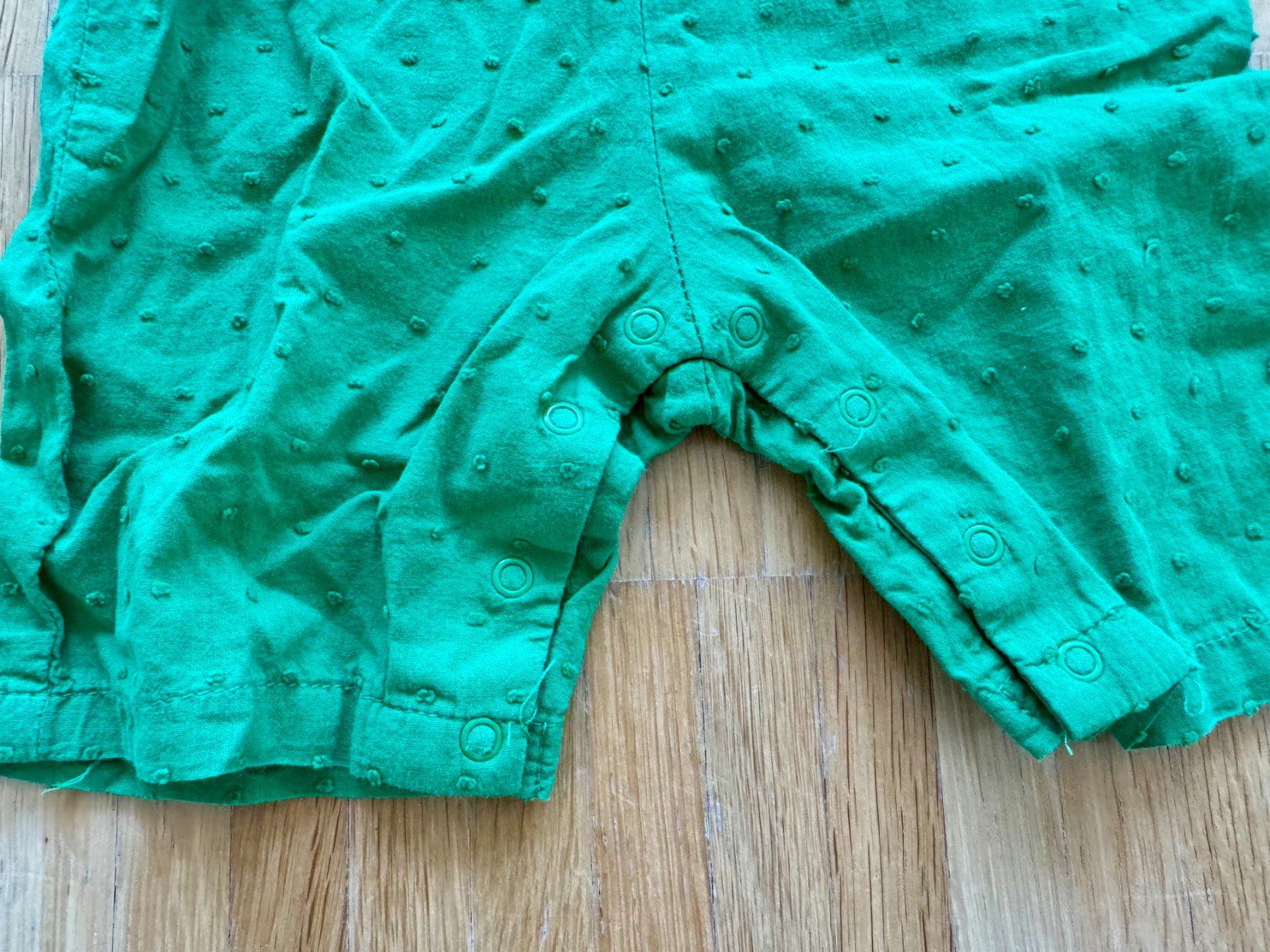 H&M Lotti & Set di vestiti: Mädchen Sommer Jumpsuits / Romper Set Gr. 80 (3 Stk.) – Usato da Glattpark(Opfikon) venduto da adr_m8nc 1