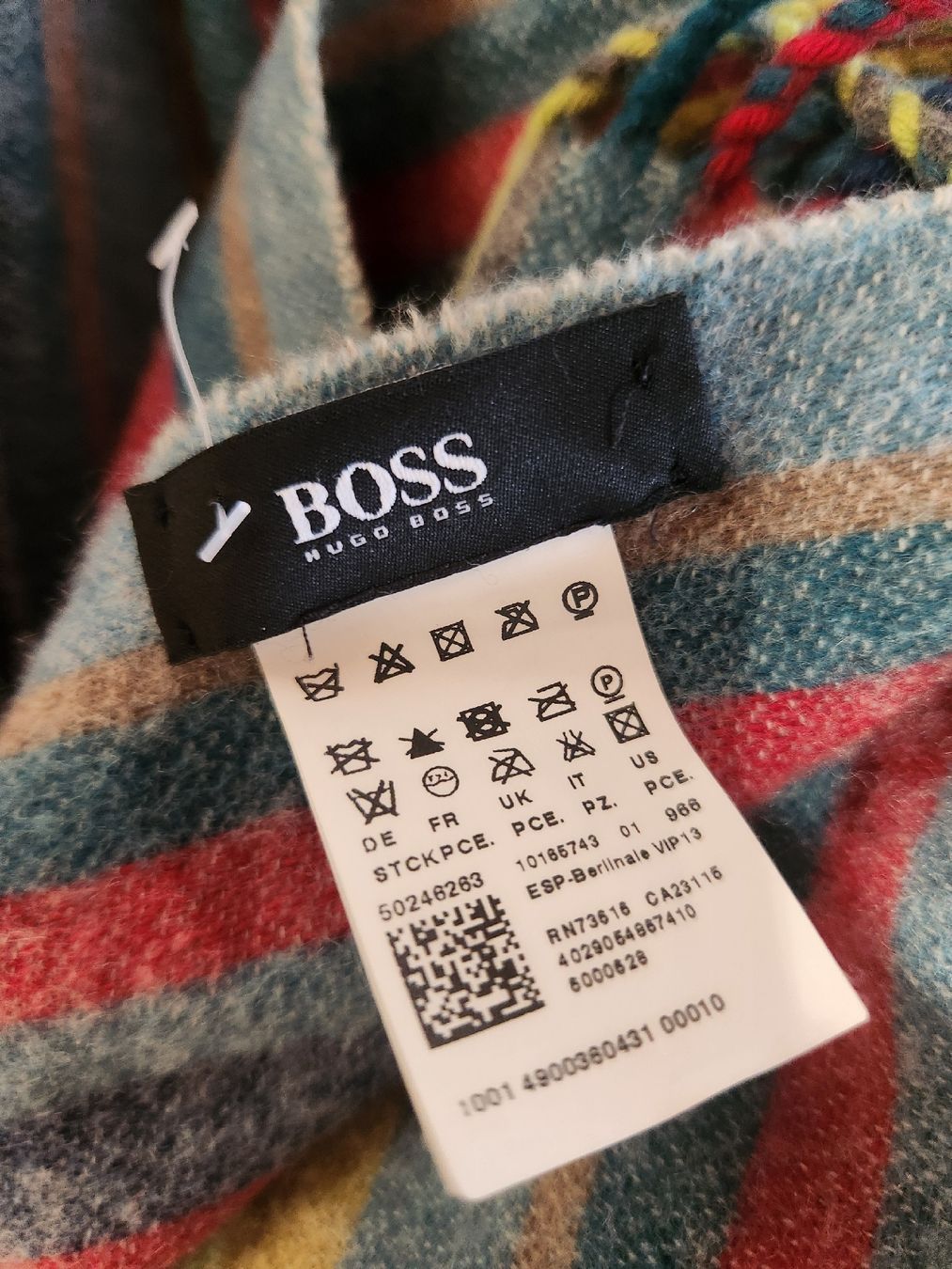 Hugo Boss Foulards, Tücher & Schals: Écharpe BOSS Hugo Boss rayée cachemire 100%  – Gebraucht aus Niedergösgen von Eva2410 4
