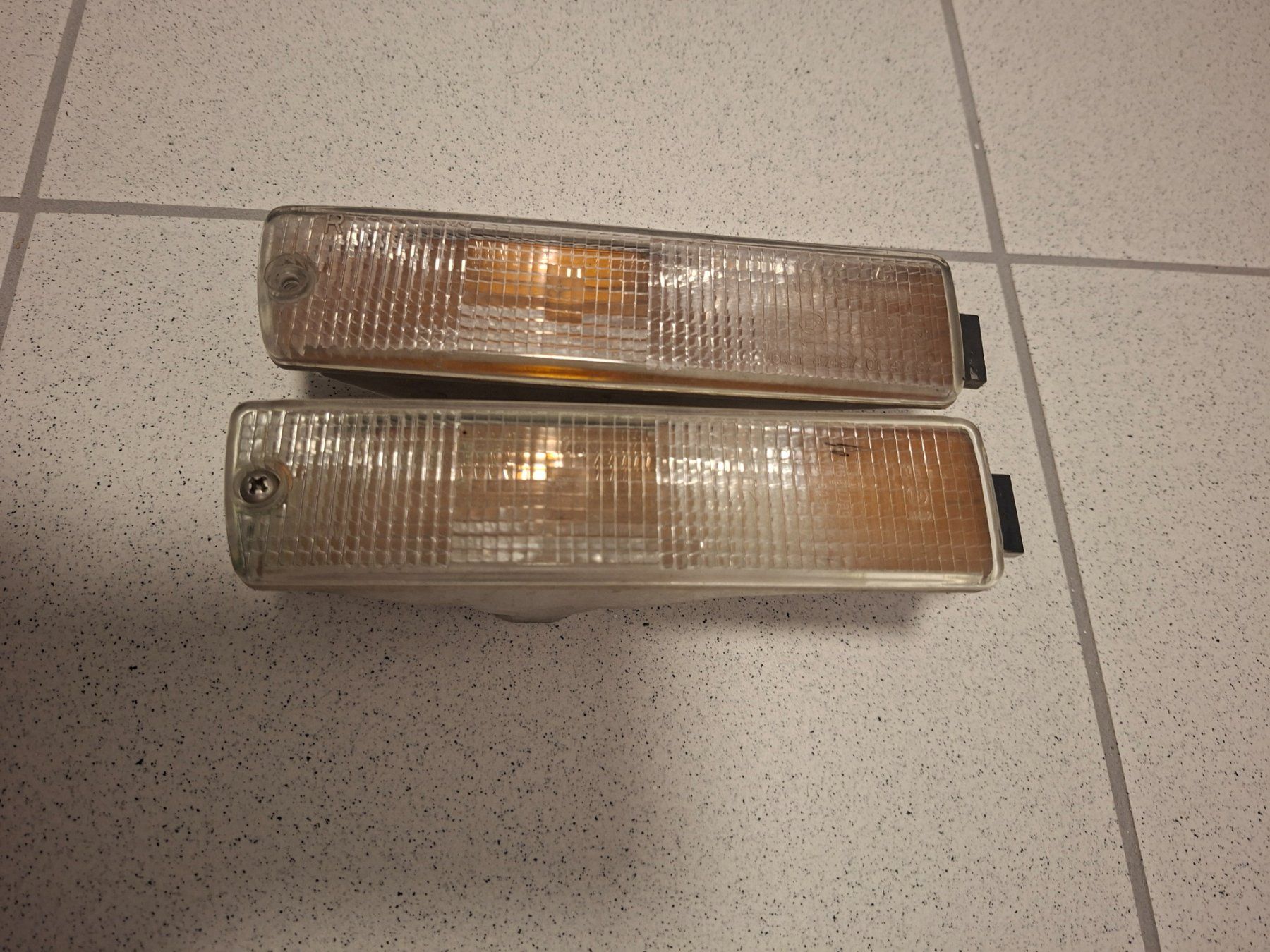 Volkswagen Alle Autoersatzteile: VW GOLF 2 Blinker – Gebraucht aus Schlieren von remixx