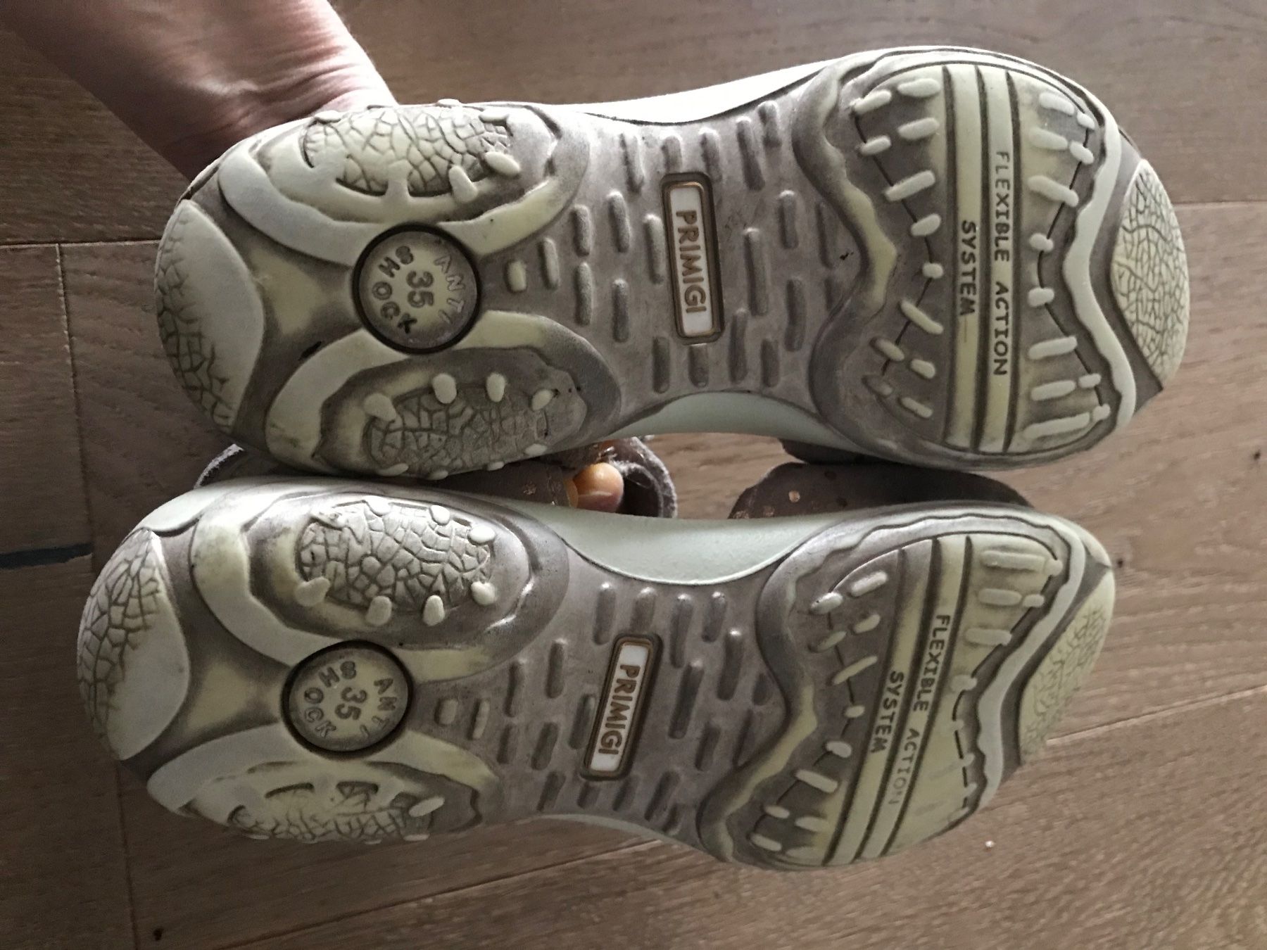 Primigi Scarpe per ragazze: Leder Sandale Primigi Gr. 35 – Usato da Affoltern am Albis venduto da variablend 1