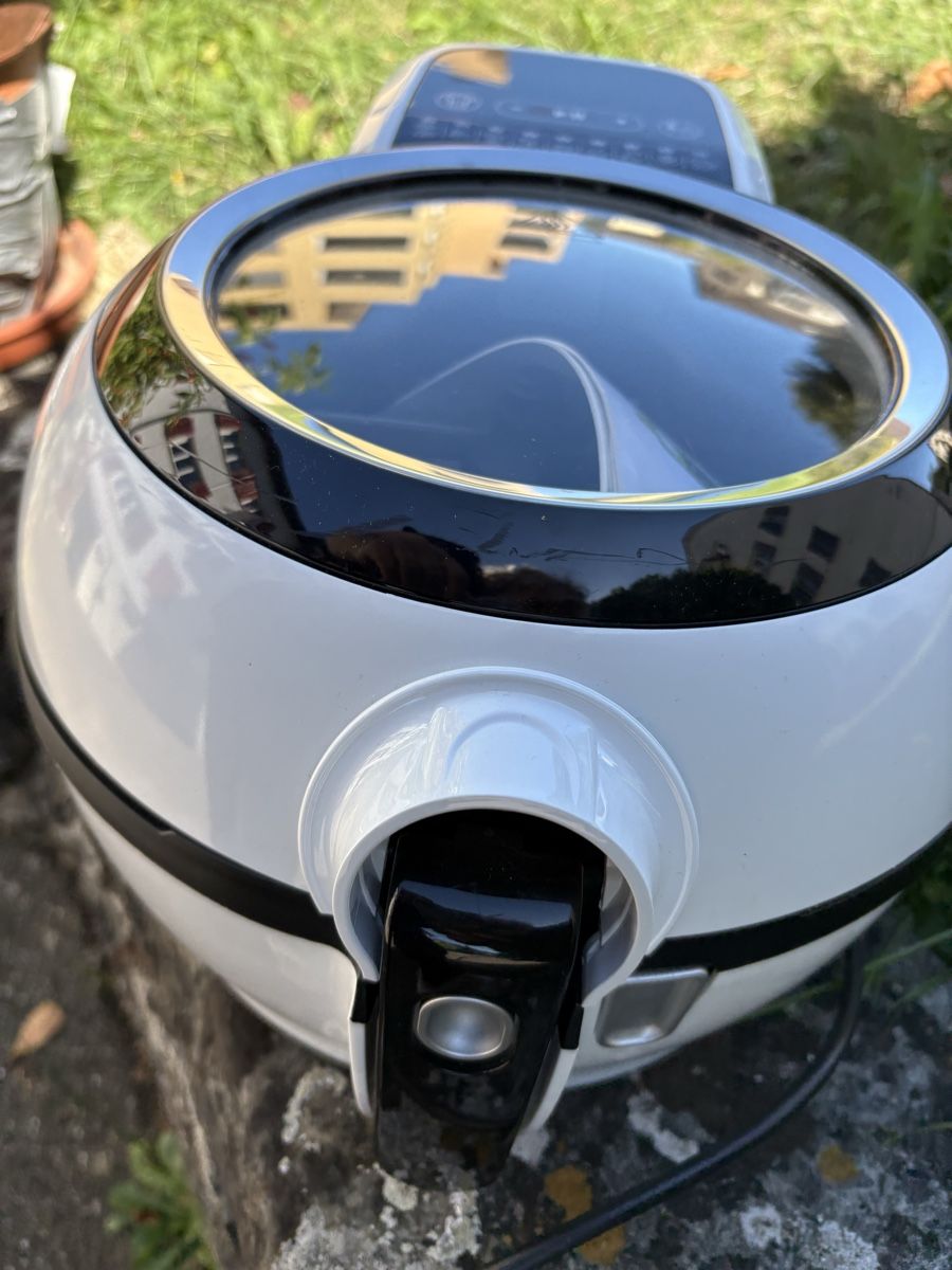 Tefal Elettrodomestici da cucina: Heissluftfritteuse Tefal ActiFry Genius weiss  – Nuovo (secondo la descrizione) da Zürich venduto da Sundaygirl 5
