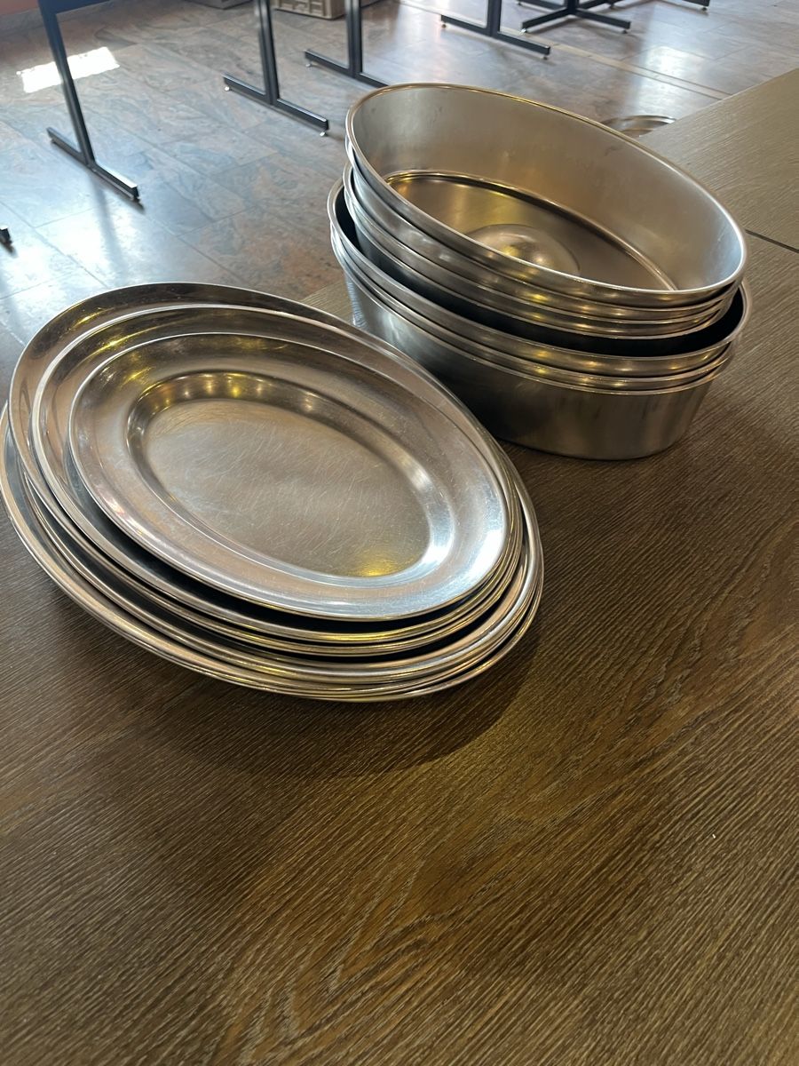 Elettrodomestici da cucina: 7 Chromstahl Anrichteplatten mit Deckel – Usato da Dittingen venduto da Cervolino77 4