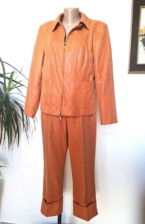 Ensemble Tailleur Pantalon MADELEINE Orange Effet Daim– Gr.L