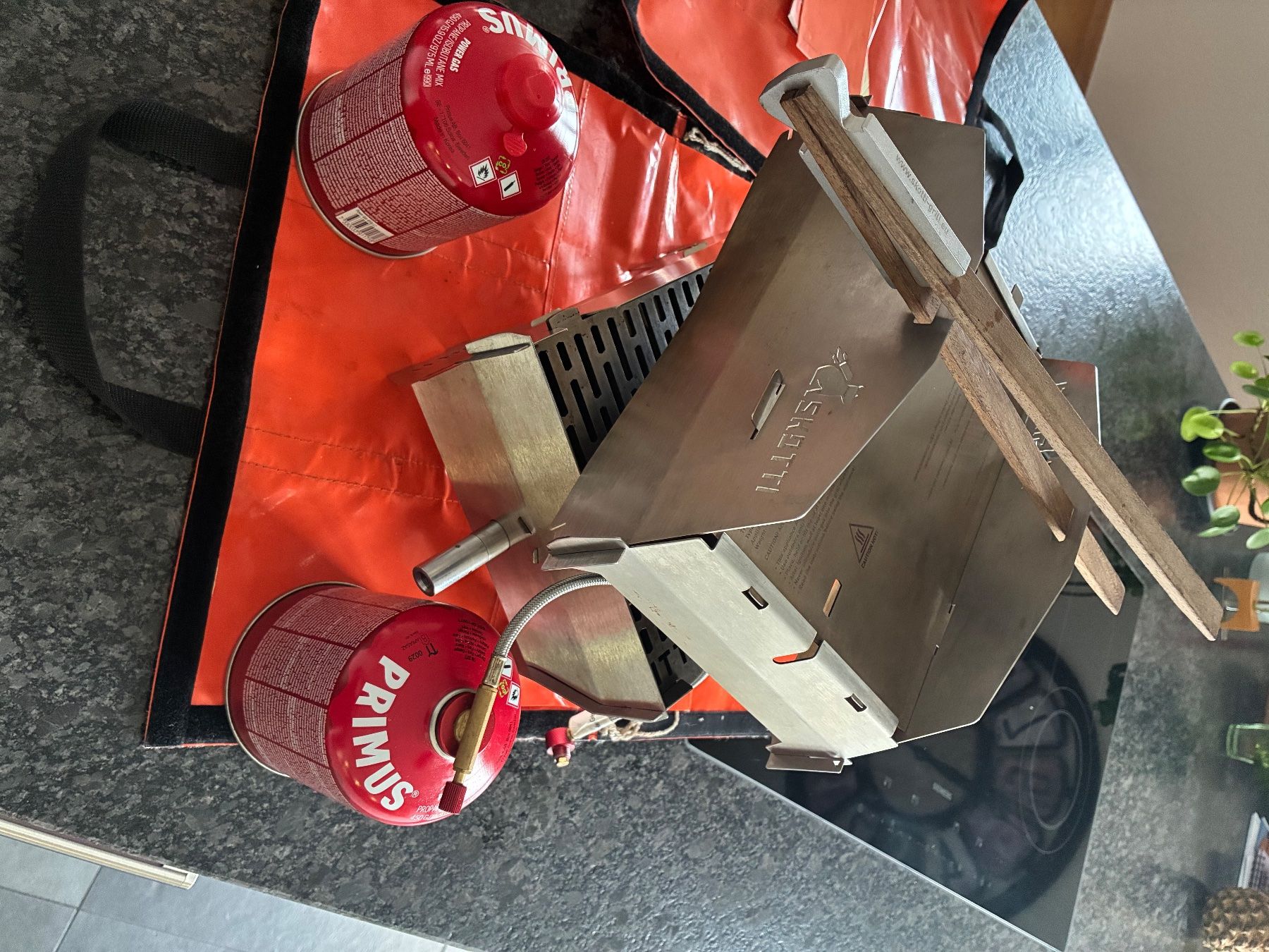 Griglie: Skotti Gasgrill - Edelstahl – Usato da Lyss venduto da glupp 7