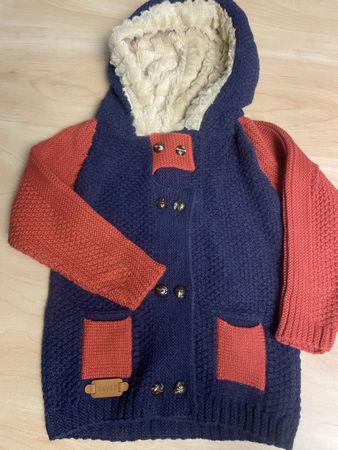 Winterjacke Strickjacke mit Kapuze, Gr. 2-3 Neu