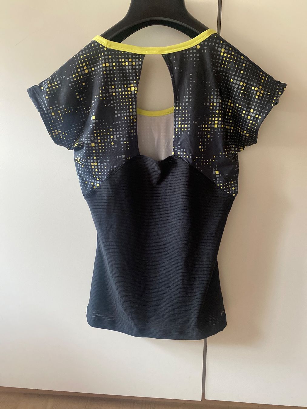 Nike Lots de vêtements: Ensemble Nike S – D'occasion à St-Légier-Chiésaz par phu_l9t9 2
