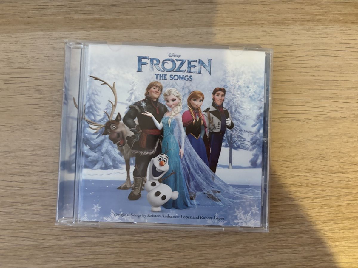CDs: Frozen The Songs Soundtrack CD – D'occasion à Grosswangen par Sunnyday35