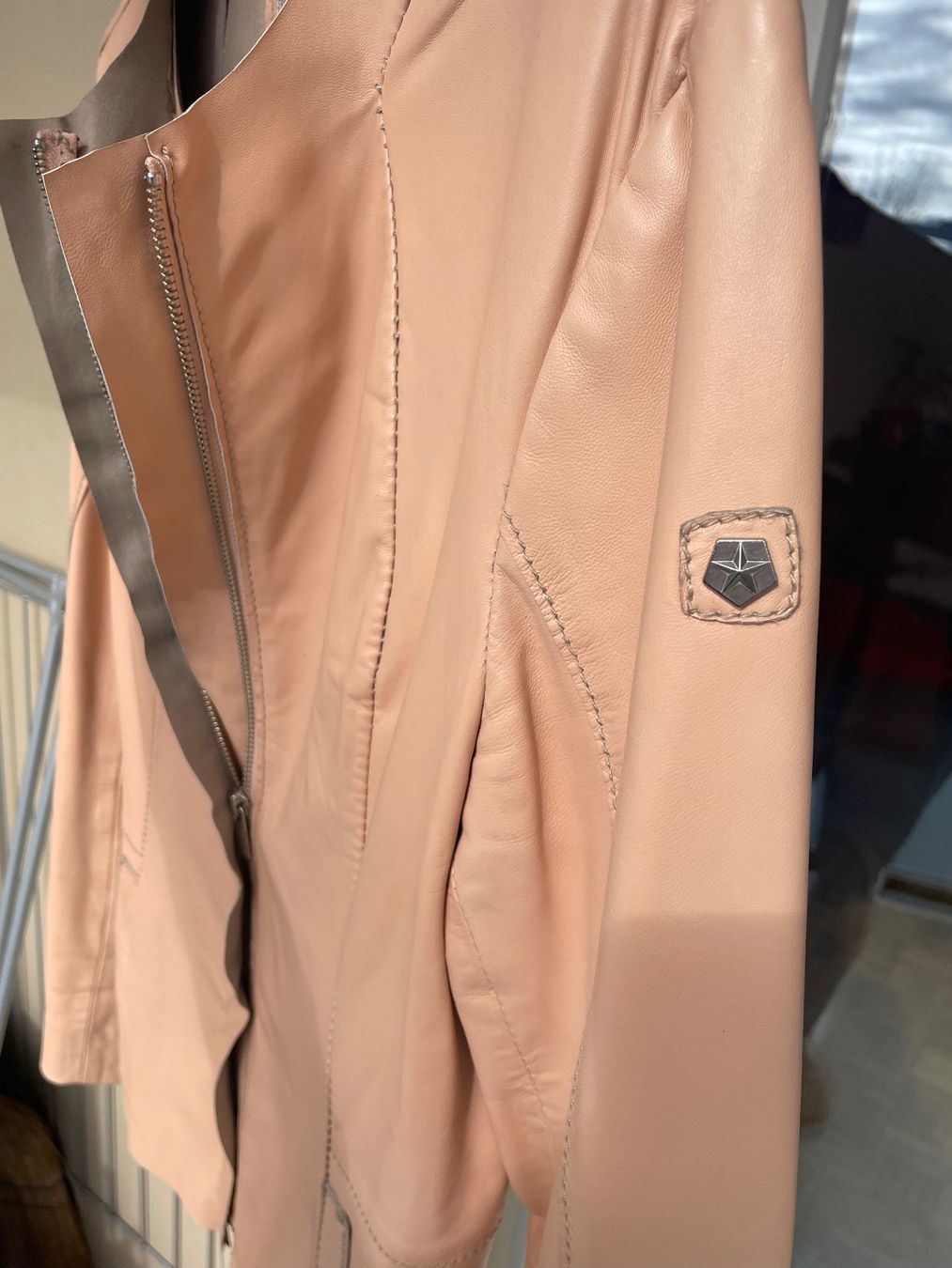 Jacken: Elegante Echtleder Jacke,Milestone Gr .38, – Gebraucht aus Hünibach von Falken83 1