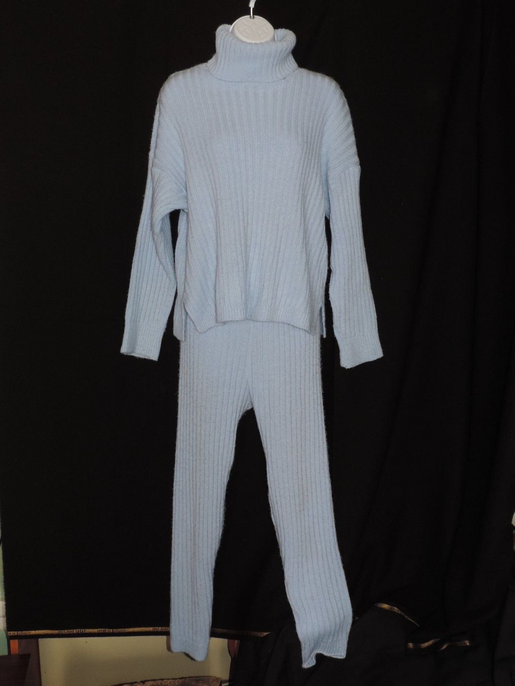 Lotti di vestiti: ensemble tricot bleu – Usato da Genève venduto da Axelle333 1