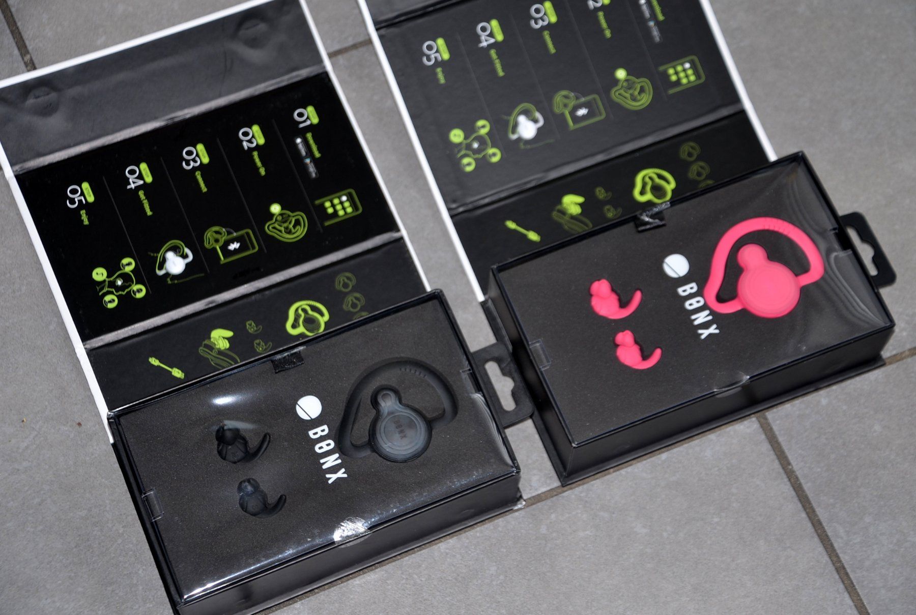 Technique de radiocom: 2 x Bonx Grip Interphone Bluetooth Headset – Neuf avec emballage d'origine à Collonges par arashee 1