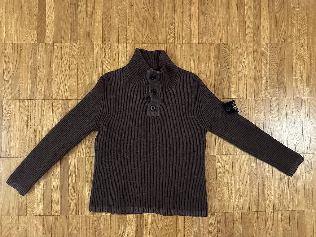 Pulls et sweat-shirts: Stone Island Junior 100 % Wolle Pullover Gr 128 – D'occasion à Clarens par Azure1982