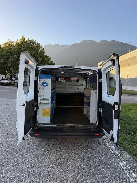 Automobili: NISSAN NV 300 – Usato da Giubiasco venduto da automobili72 3