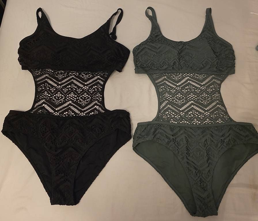 Badekleider & Bikinis: 2 neuwertige MONOKINI mit Spitzenaplikatio gr.42n – Gebraucht aus Staufen von mar_wf6r