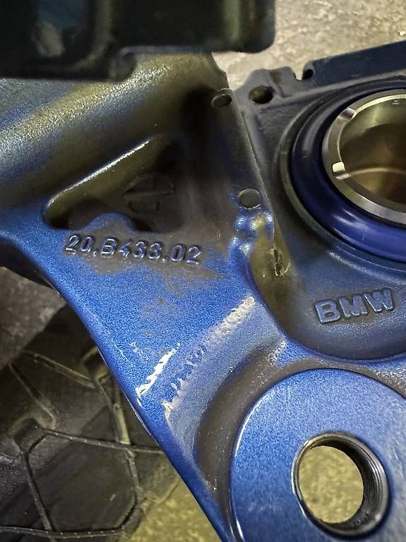BMW Tutti pezzi di ricambio auto: Bremssättel BMW M2, M3, M4 F-Serie – Usato da Rietheim venduto da dvo_2fyh 3