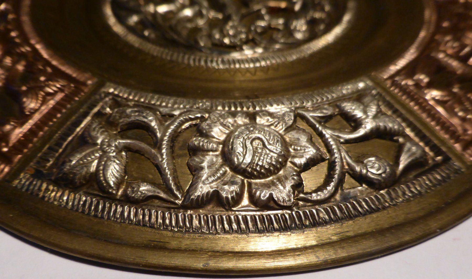 Teller: EINMALIGER ORIENTALISCHER TELLER,-GOTTHEIT,--18 CM RUND,-- – Gebraucht aus Zürich von tritonis 4