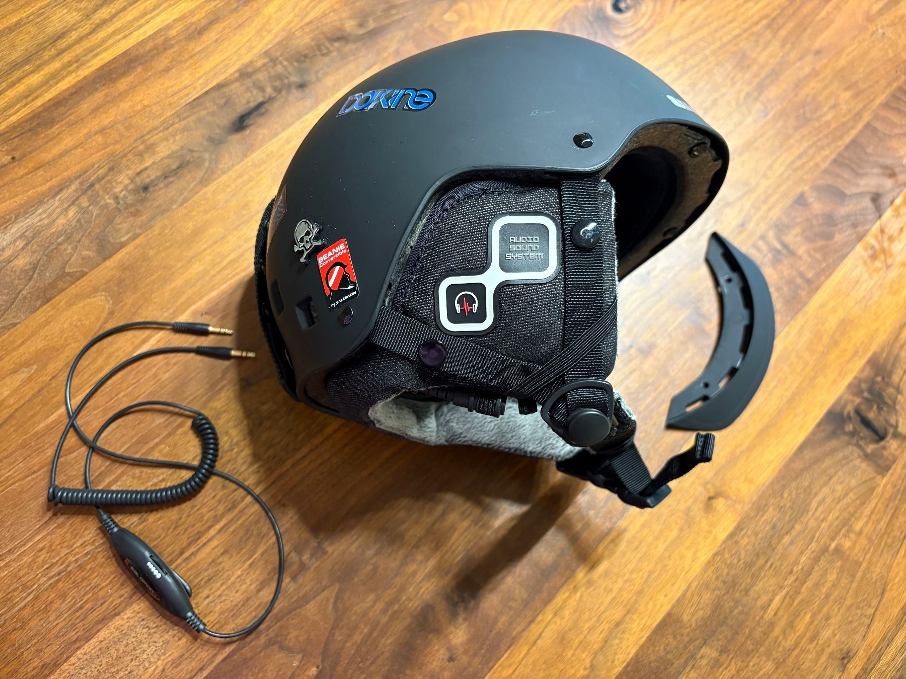 Salomon Caschi: Skihelm mit Lautsprecher Gr. S – Usato da Embrach venduto da Bdennis