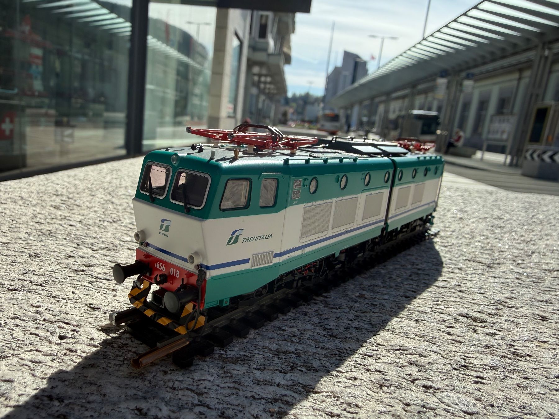 Roco Modelleisenbahnen: Roco H0 DC FS e656 018 Elok Italia – Gebraucht aus Chiasso von Carrara-Modellismo 1