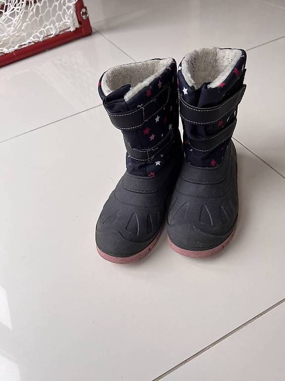 Scarpe per ragazze: Bottes de neige taille 35-36 – Usato da Epalinges venduto da Kallem 3