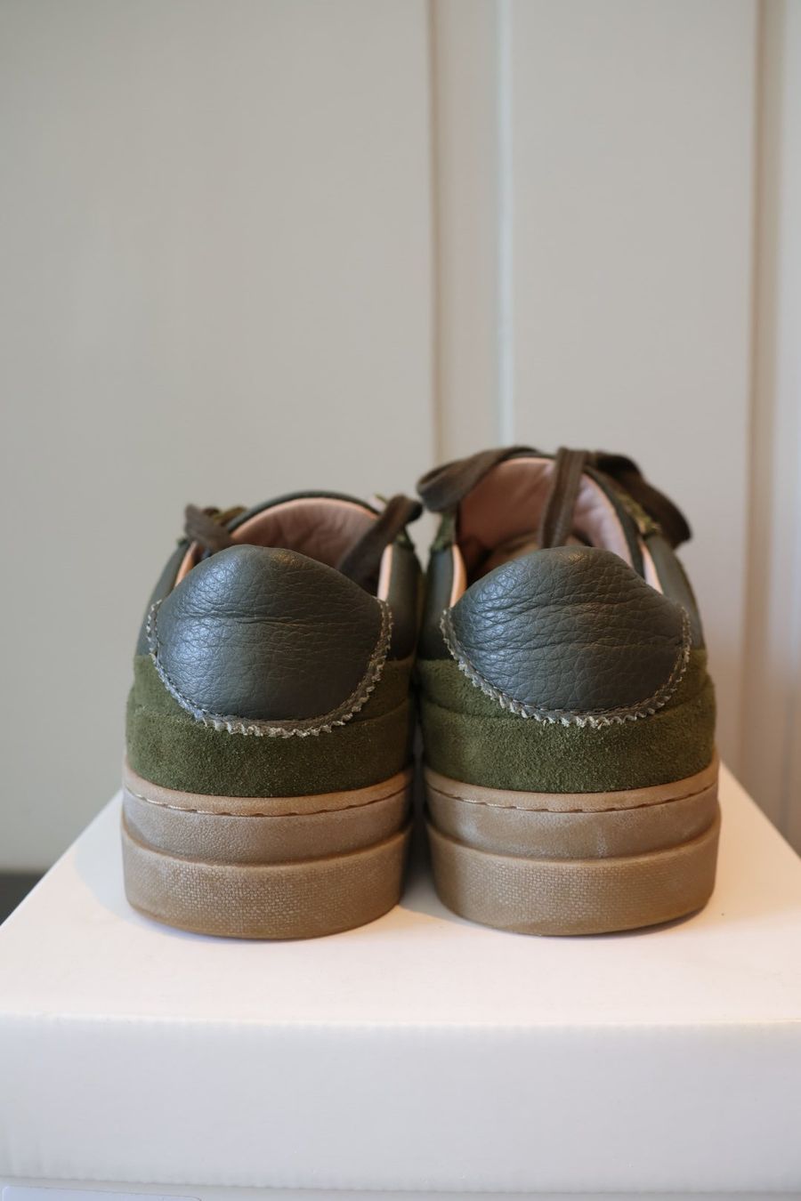 Damenschuhe: Grüne Iris & Ink Ledersneaker – Gebraucht aus Winterthur von jul_v9wx 1
