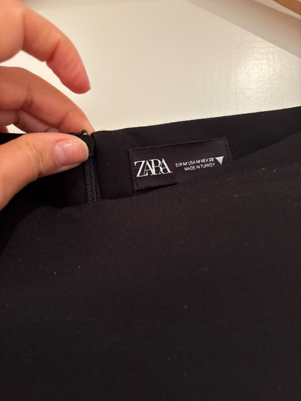 Zara Pantaloni: Zara Shorts Gr. M – Usato da Zürich venduto da Ksenia_RBR 1