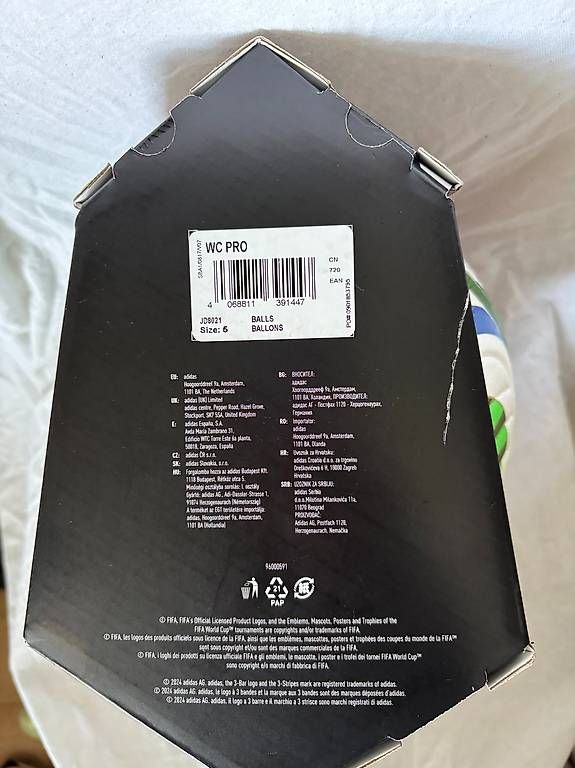 Bälle: FIFA World Cup 26 Trionda Pro Ball - Gratis Versand   – Gebraucht aus Schaffhausen von SwissMiss3 3