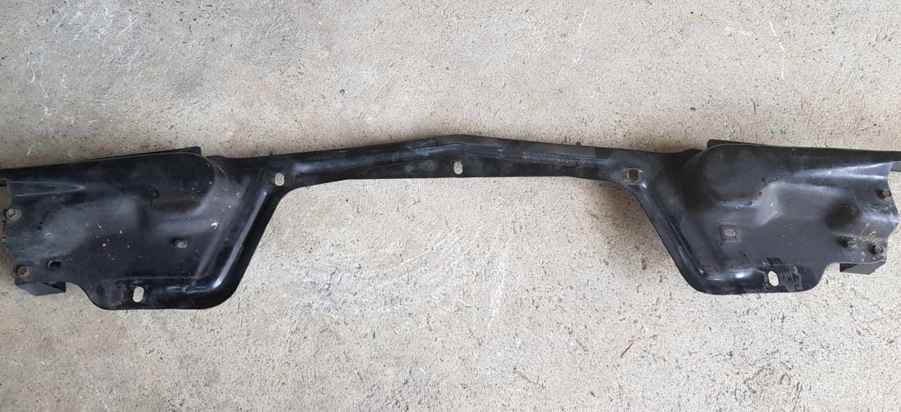 Pontiac Tutti pezzi di ricambio auto: Strebe Frontträger Camaro Firebird TA – Usato da Niedergösgen venduto da usc_9sk7 4