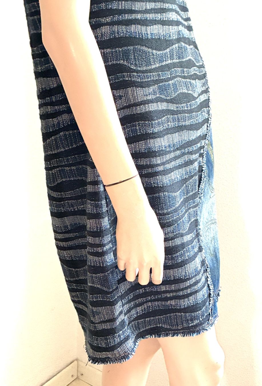 Desigual Vestiti: DESIGUAL Denim Kleid in Blau – Usato da Kloten venduto da Nephty 8