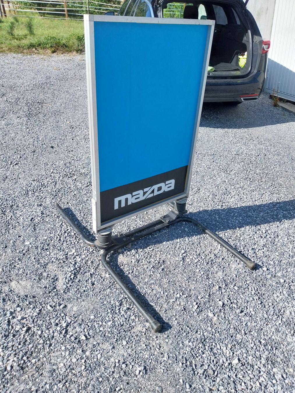 Autres décorations & accessoires: Mazda Werbepylon/Schild – D'occasion à Weingarten-Kalth par Bettelbruenneli 2