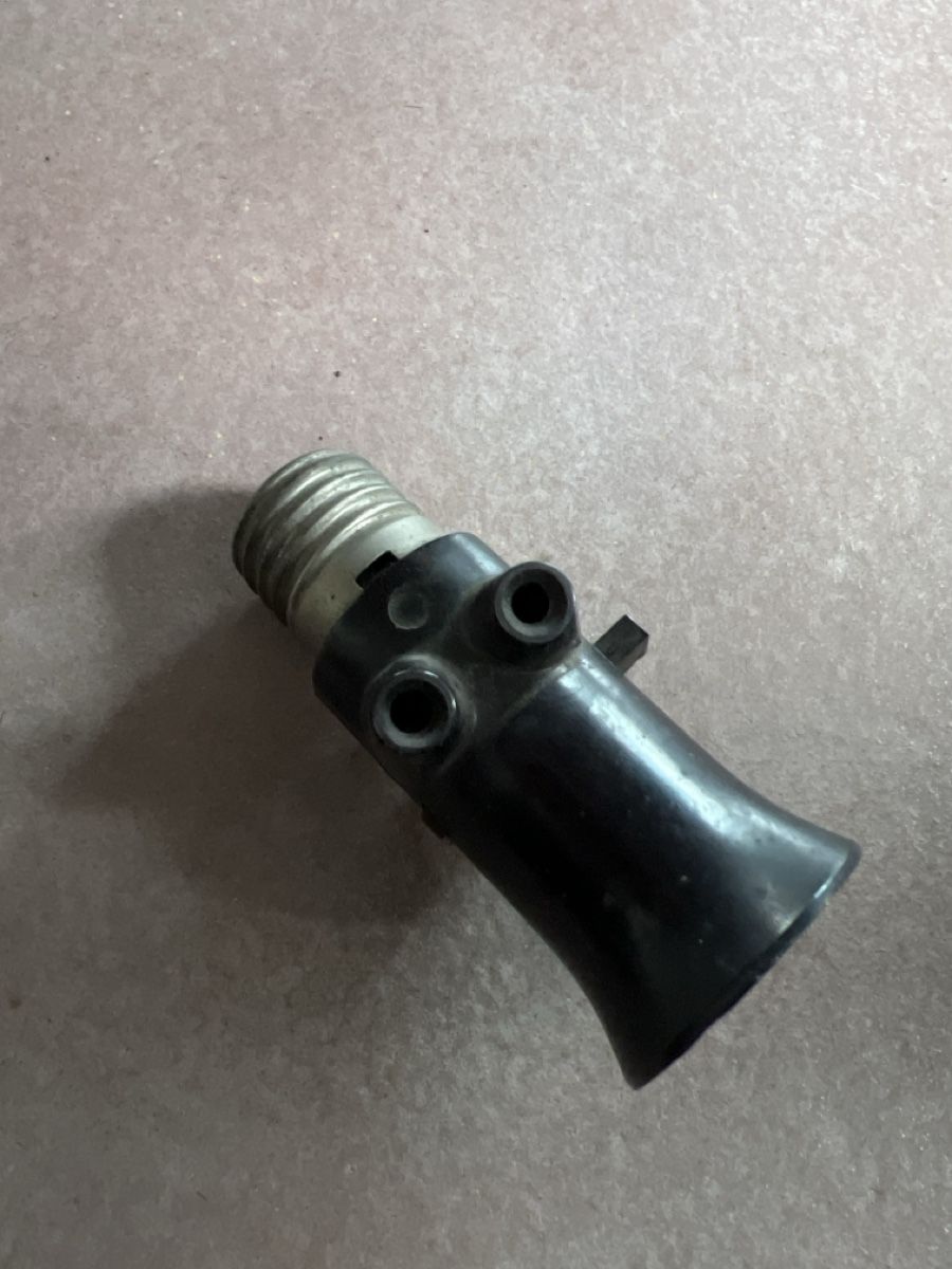 Lampade: Adapter für Glühbirne – Difettoso da Härkingen venduto da Mada90 1