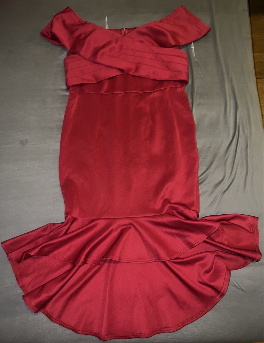 Shein Vestiti: Rotes Kleid mit Rüschen Grösse xl – Nuovo (secondo la descrizione) da Winterthur venduto da NollyBB