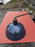 Vintage Industrie-Emaille Lampe / Fabriklampe – blau/grau