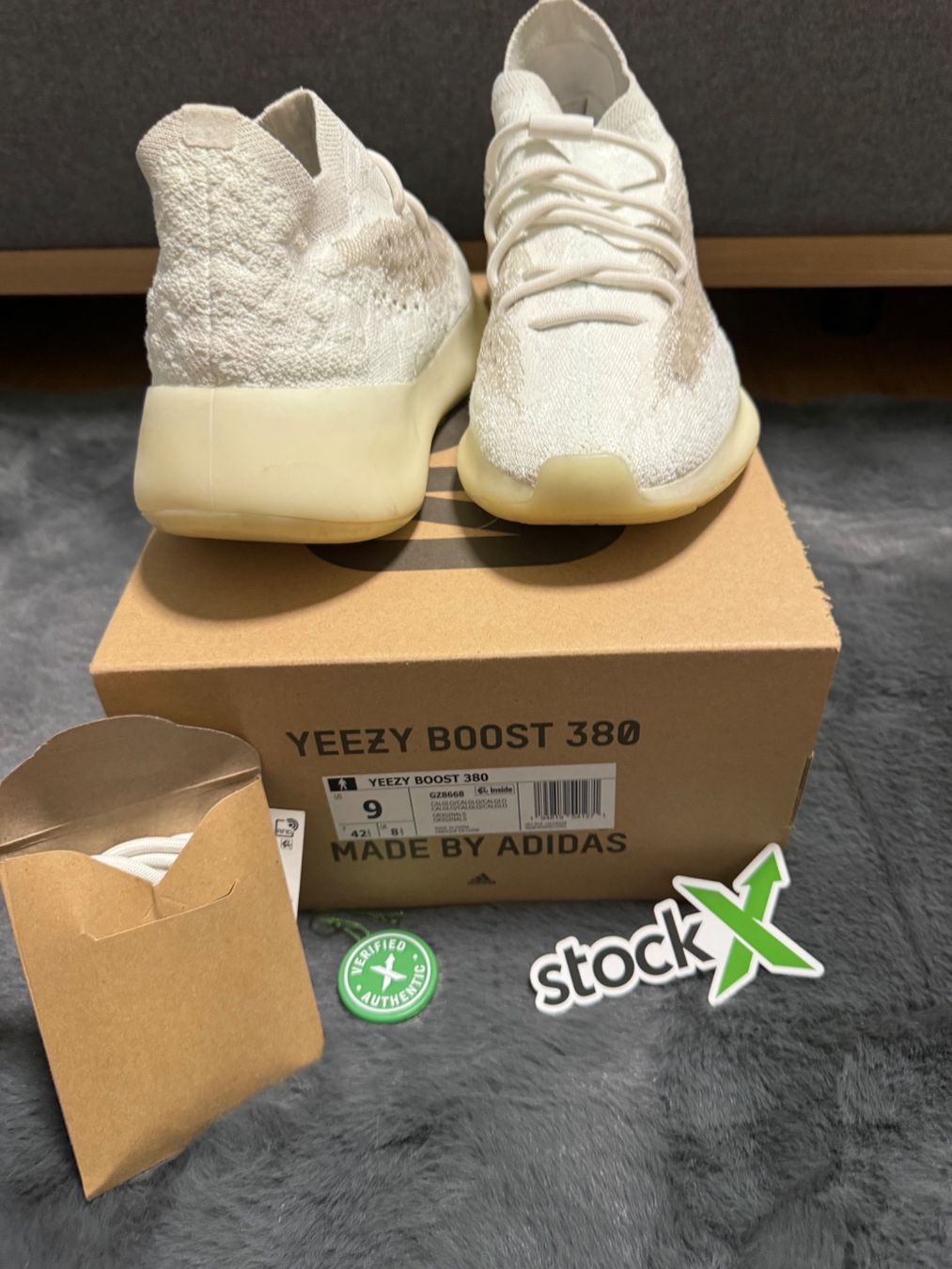 Adidas Scarpe da uomo: Yeezy 380 Calcit – Nuovo (secondo la descrizione) da Wollerau venduto da Marion_Jarno 2