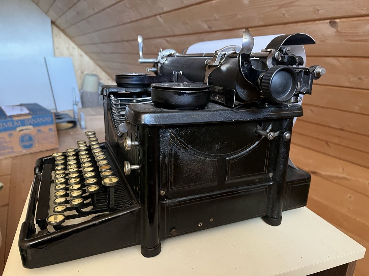 Schreibmaschinen: Schreibmaschine Monarch – Gebraucht aus Burgdorf von gab_bf55 2