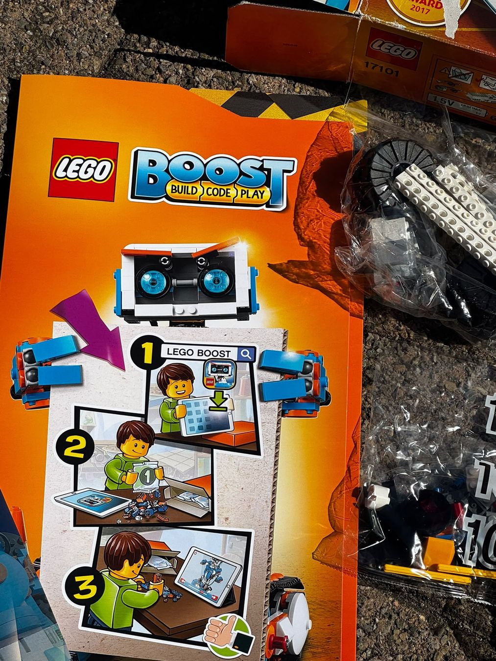 Lego Baukästen: 17101 Lego Boost Roboter programmierbar – Neu und originalverpackt aus Egg b. Zürich von Brocki_Insel_Egg 1