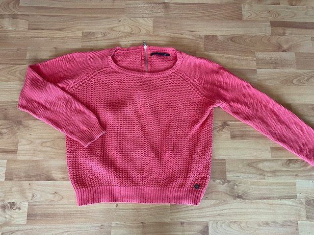 Maglioni & Felpe: Baumwoll Pullover, Grösse M – Usato da Niederweningen venduto da sho_mb8y