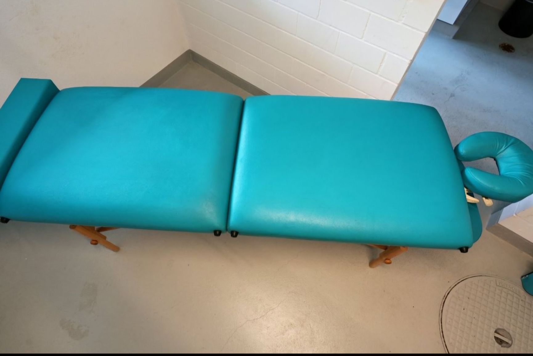 Sedie a sdraio: Massageliege oakworks Klappbar Tuerkis – Usato da Wetzikon ZH venduto da Paulo_1243 3