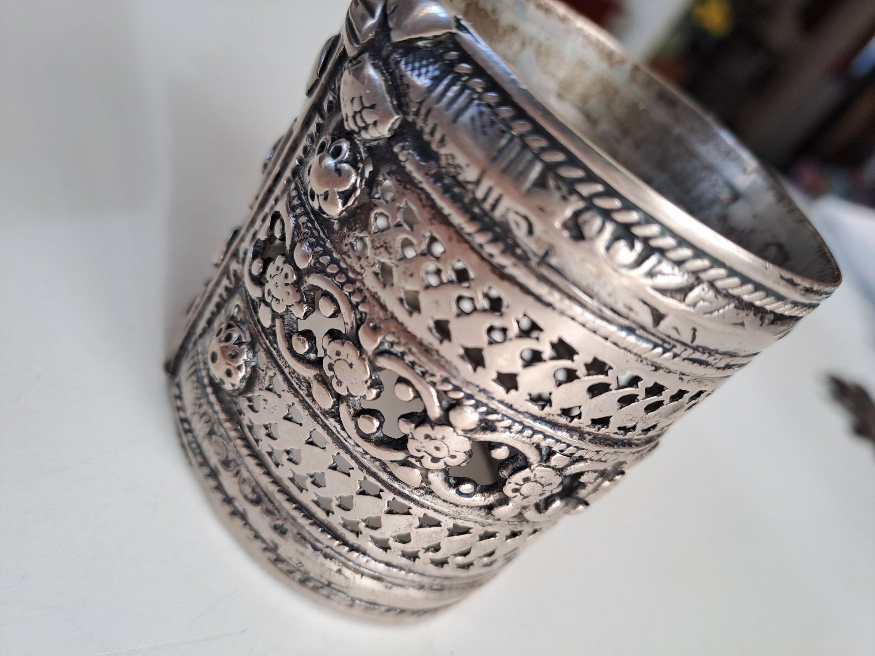 Armbänder & -reifen: BRACELET ANCIEN AFGHANISTAN ARGENT – Gebraucht aus LAUSANNE von KWEW